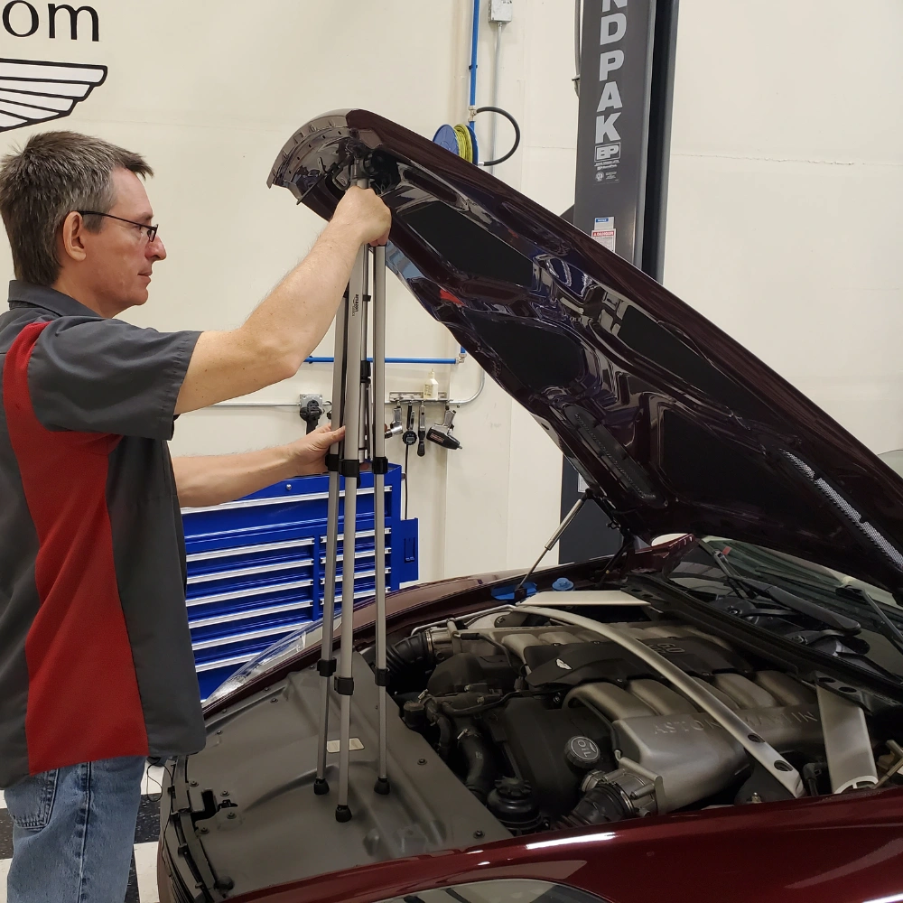 Emergency Hood Strut Repair in Las Vegas, NV